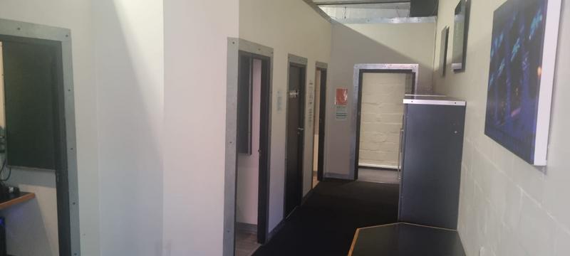 To Let commercial Property for Rent in Mowbray Western Cape